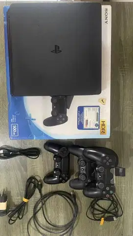 PS4 SLIM 500 GB