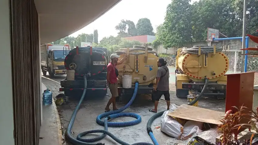 SEDOT WC KURAS SEPTIK TANK TEMBAK SALURAN MAMPET