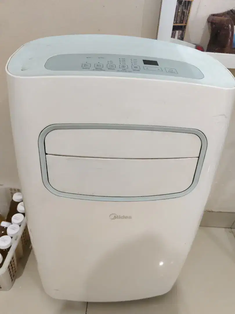 Midea AC Portabel 1 Pk second preloved