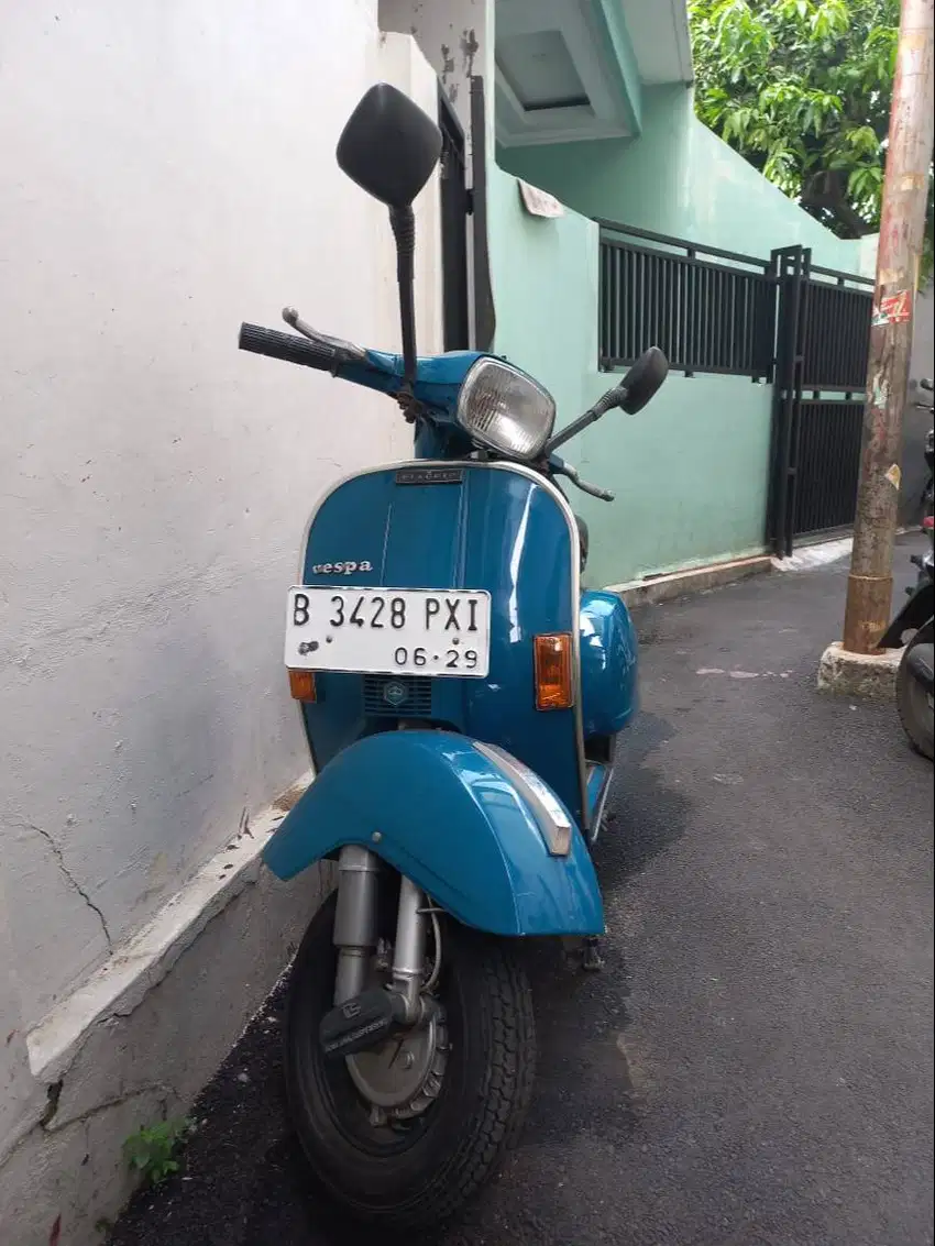 Vespa PX Exclusive 2 2004
