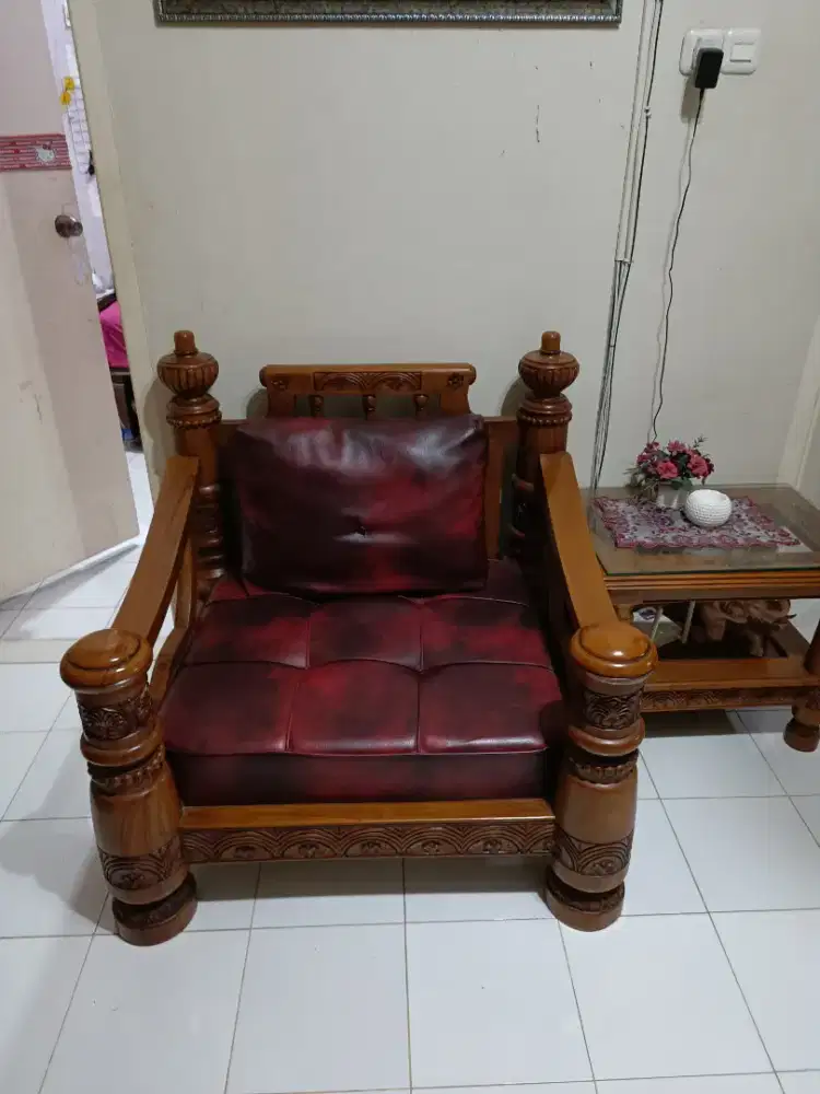 Dijual satu set kursi jati