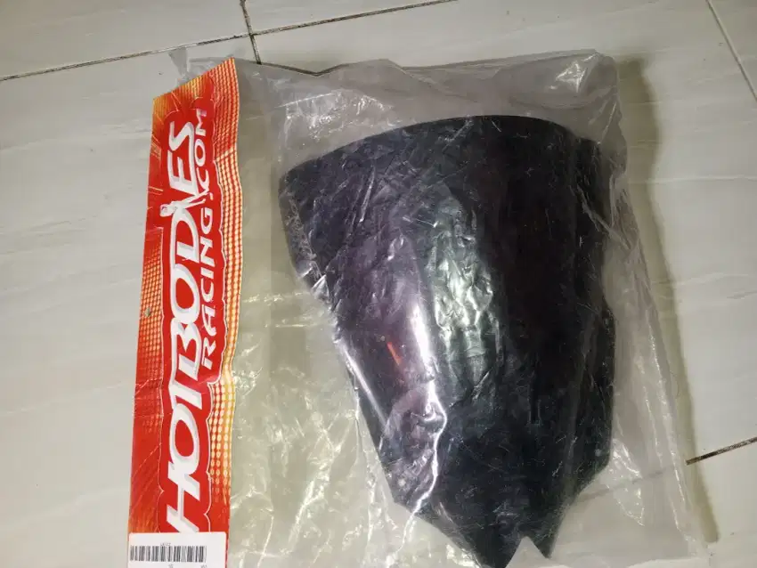 visor Yamaha R6 merk hot bodies orisinil