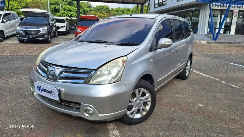 Pajak Panjang - Nissan Grand livina 1.5 XV Ultimate-AT 2012 Abu (UOR)