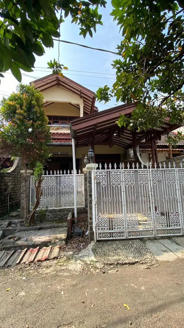 Dijual Rumah Perlu Renovasi Di BCC Bukit Cimanggu City