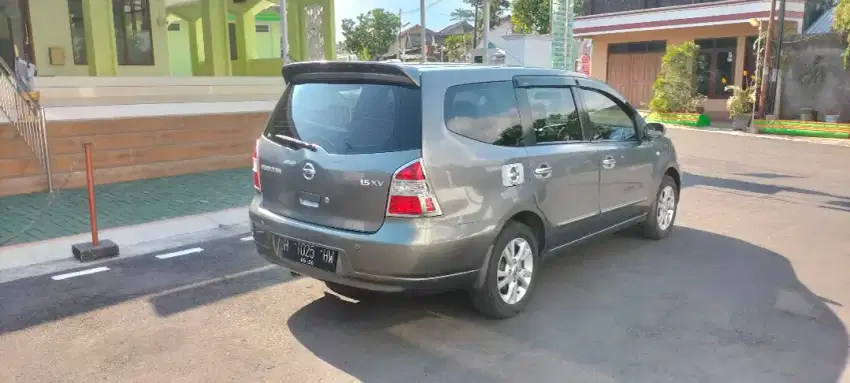 Nissan Grand Livina XV Manual