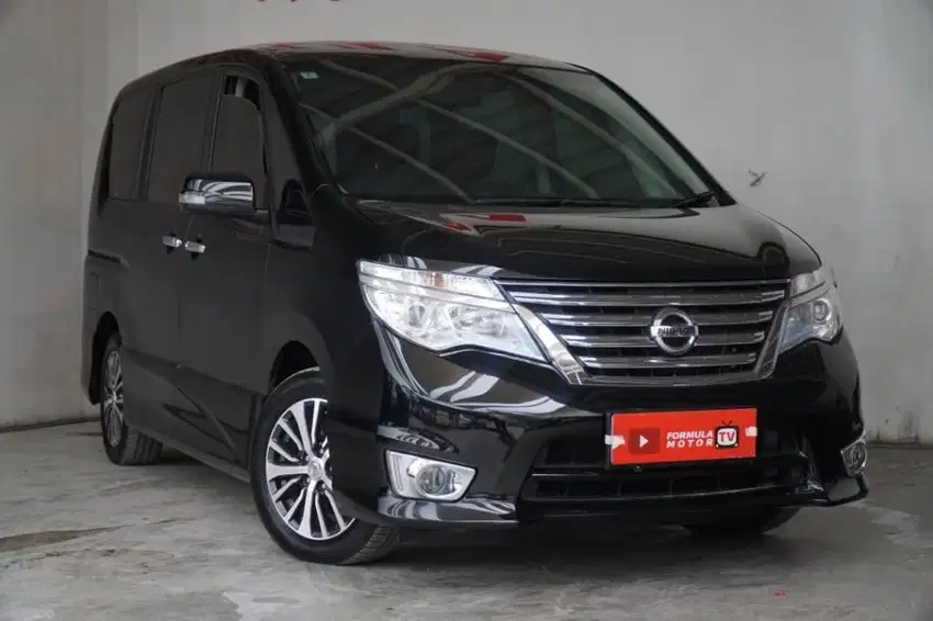 NISAN SERENA HWS 2.0 A/T 2015 HITAM