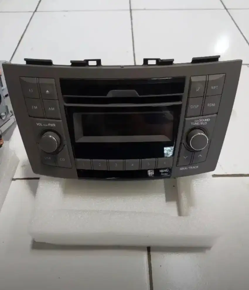 Head Unit Ertiga Agya Innova Original