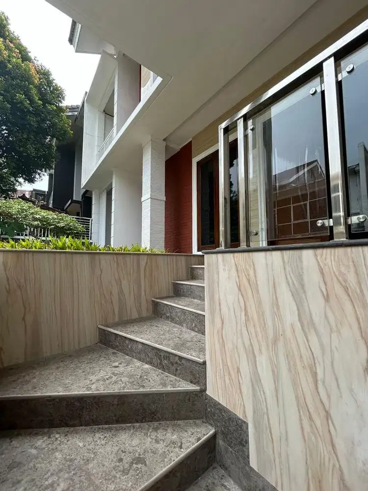 Rumah Mewah Semi Furnished Di Kebayoran Residence Sektor 7 Bintaro