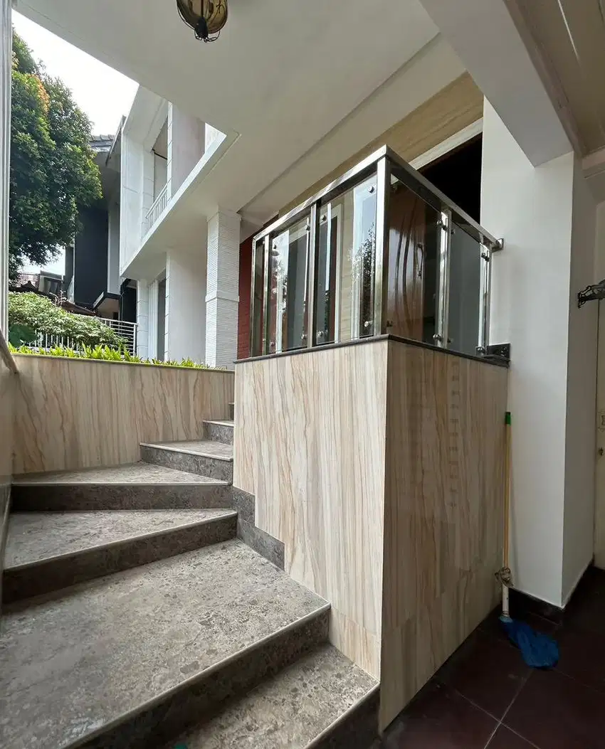 Dijual Rumah Semi Furnished Di Kebayoran Residence Sektor 7 Bintaro