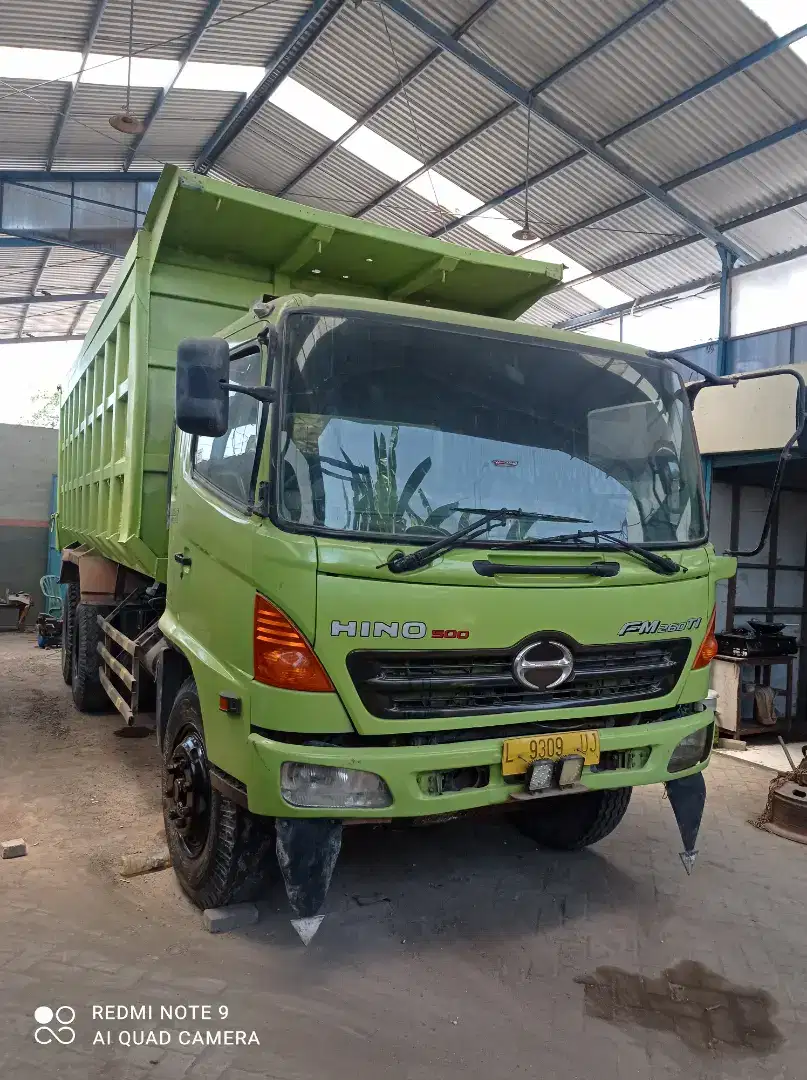 Hino Dump Truk Tronton JD 260 TI  Th. 2012