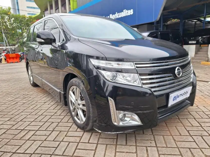 Nissan Elgrand 2.5 Highway Star Bensin-AT 2013 Hitam