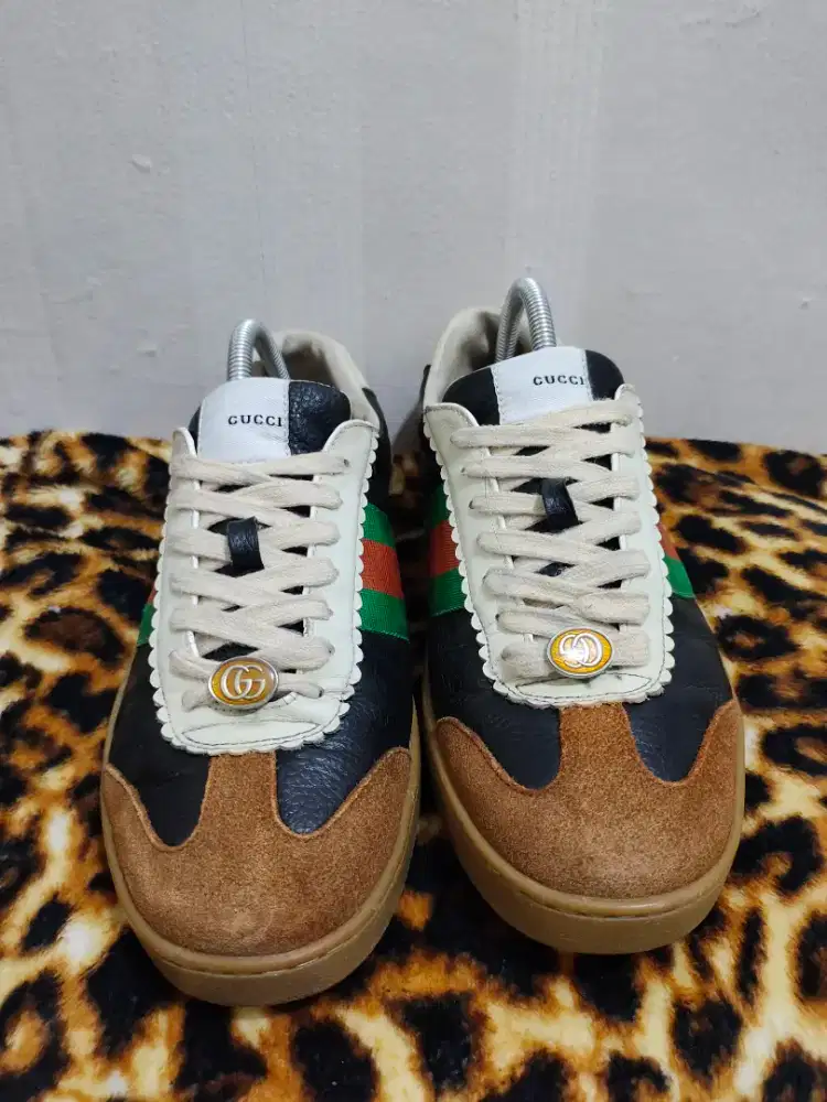 Sepatu Gucci size 42