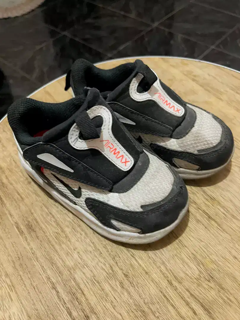 Preloved Nike air max size 14.5 cm /sz 23