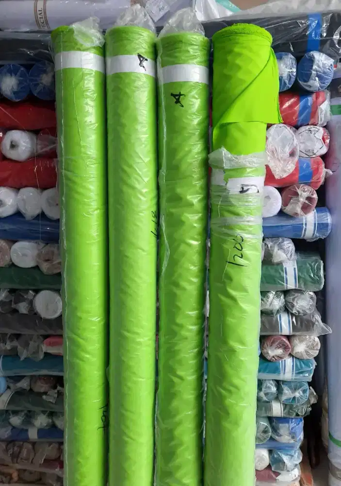 Bahan Parasut DEspoo. Hijau in driver