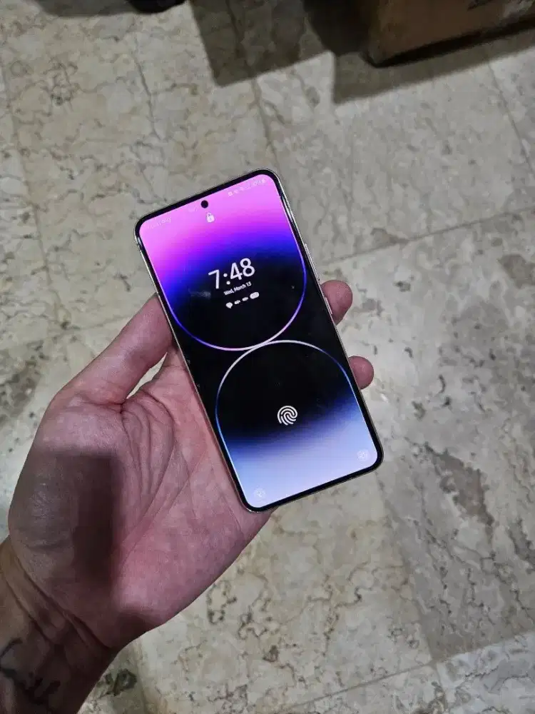 Samsung S22 5G 256GB fulset like new garansi resmi sein TT oke