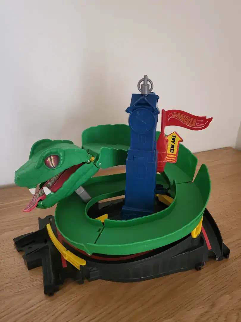 Hotwheels city cobra set