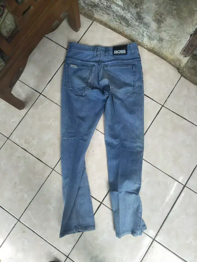 Prelod 4 celana Jeans berbagai merk no.29,31,32