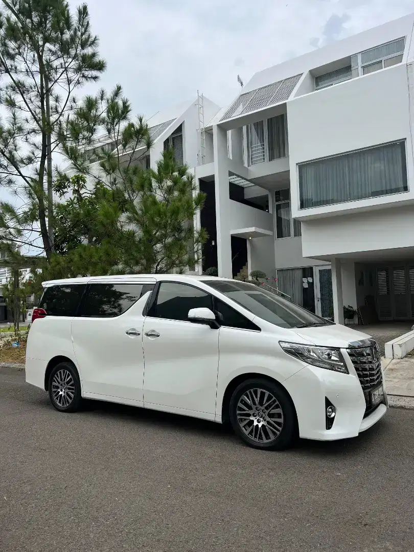 Dijual Alphard G 2015 Istimewa ORI Low KM pakai pribadi service resmi