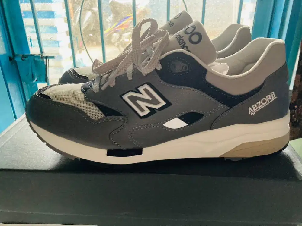 new balance 1600 grey
