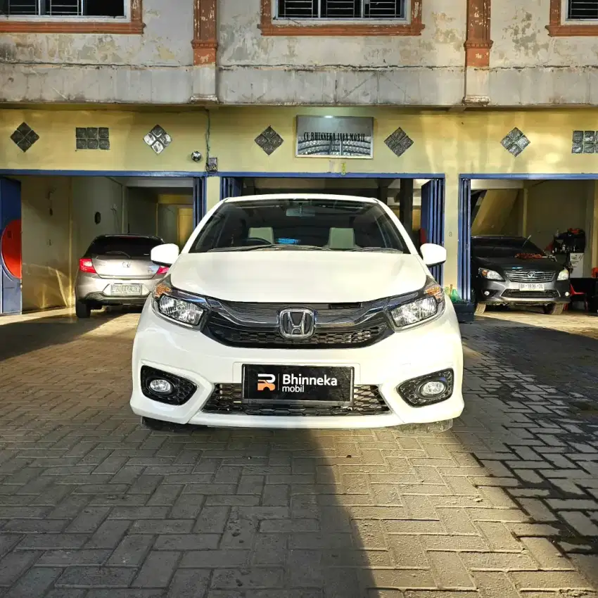 (TDP 15 JUTA) BRIO E SATYA 1.2 M/T PUTIH