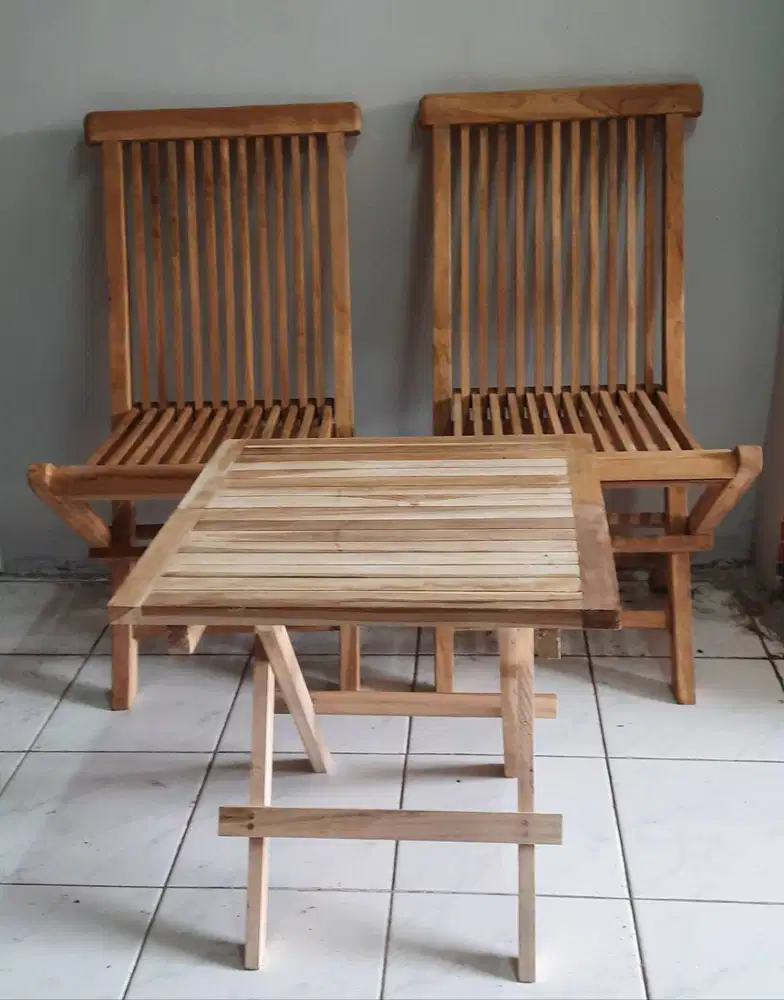 Kursi & Meja Teras Model Lipat