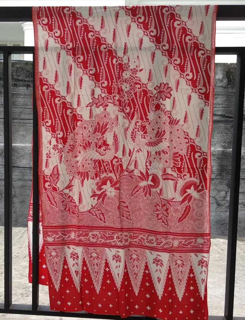 Selendang motif Serong warna Merah Putih