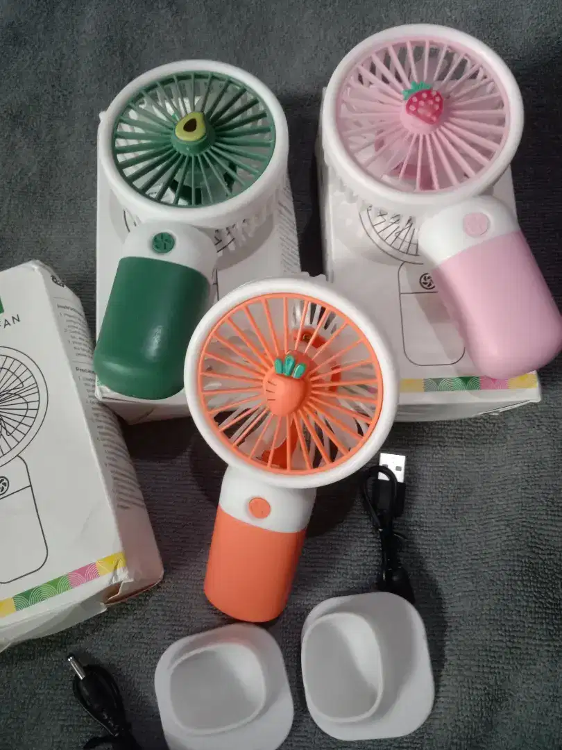 Kipas tangan rechargeable