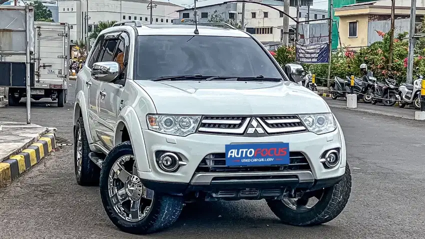 Mitsubishi Pajero Sport Dakar Dakkar VGT AT Diesel 4x2 Putih 2014