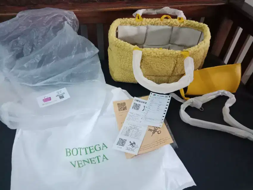 Tas Bortega veneta warna kuning hongkong jual murah aja