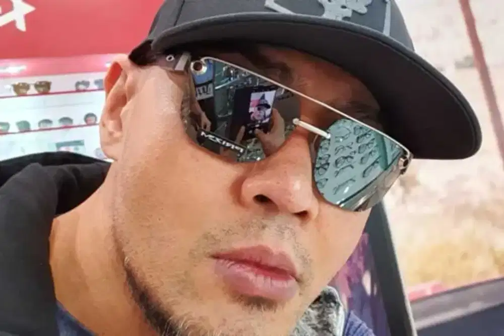 Kacamata Oakley chrome