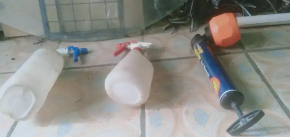 Se paket kelengkapan mandi burung dll kond bgs hrg murah sj deh tuh