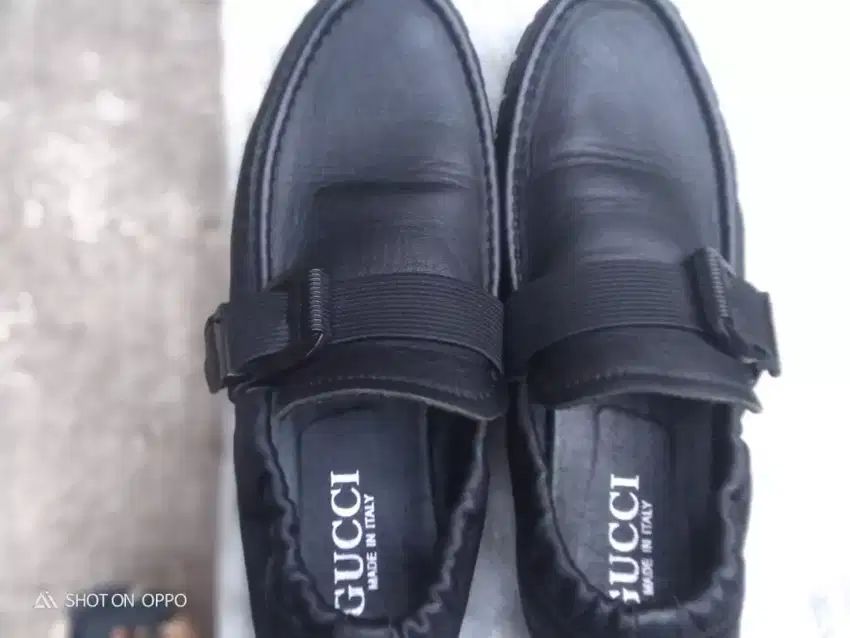 Sepatu merk Gucci madein italy