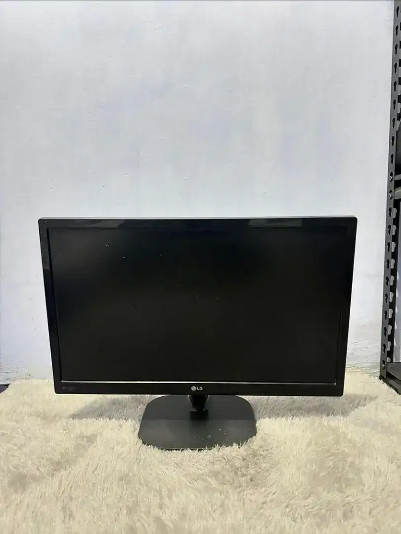 LED monitor LG 22MP48HQ hdmi ips