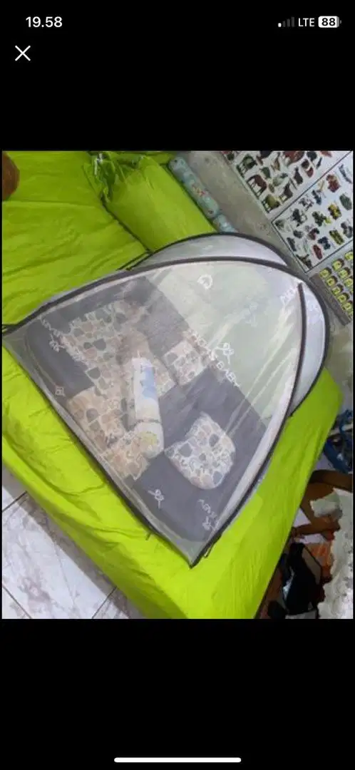 Tempat tidur bayi