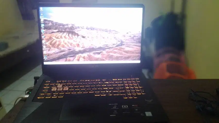 Laptop Asus TUF FX705GM Core i7 Gen 8/16 GB RAM/2TB SSD