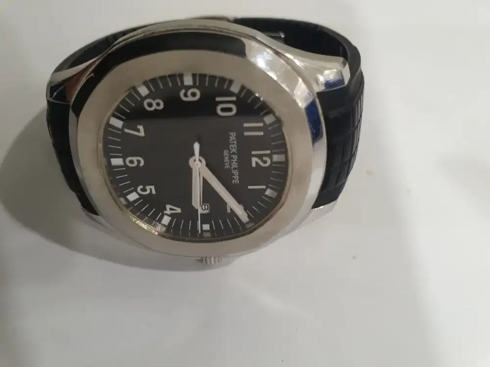 Dijual jam tangan kinetik merek Patek