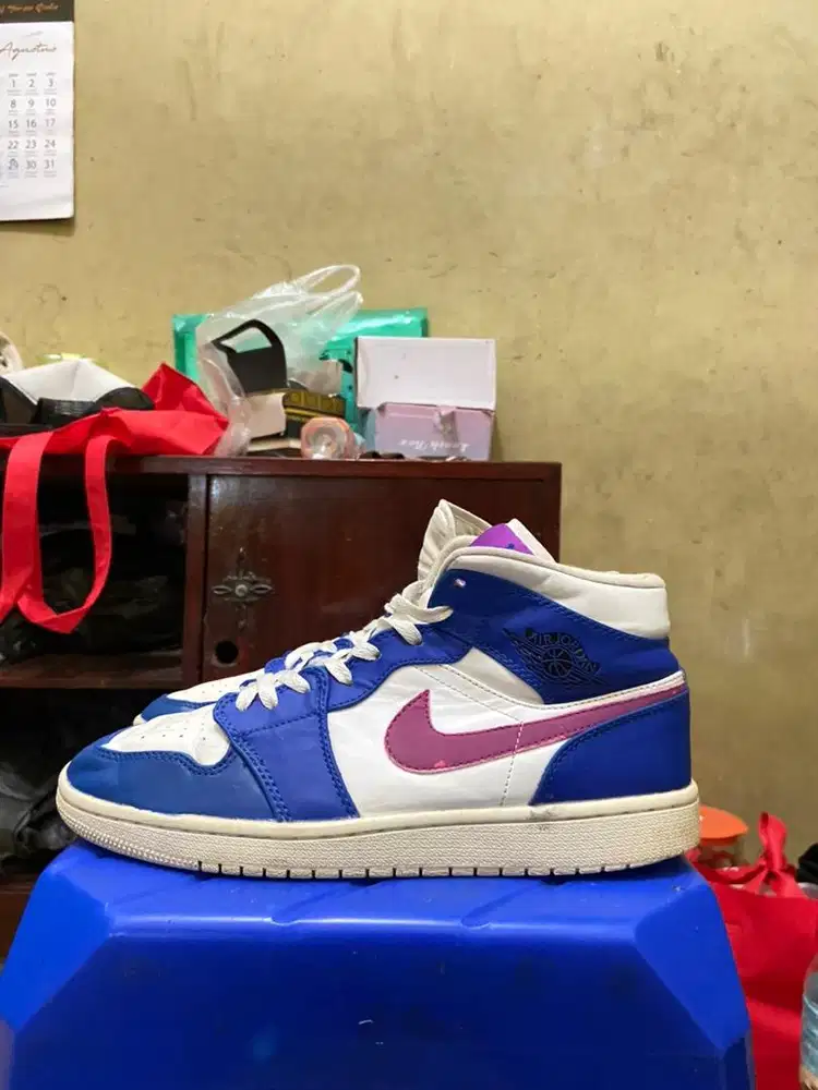 Sepatu Nike Air Jordan 1 Mid Royal Violet Second Original