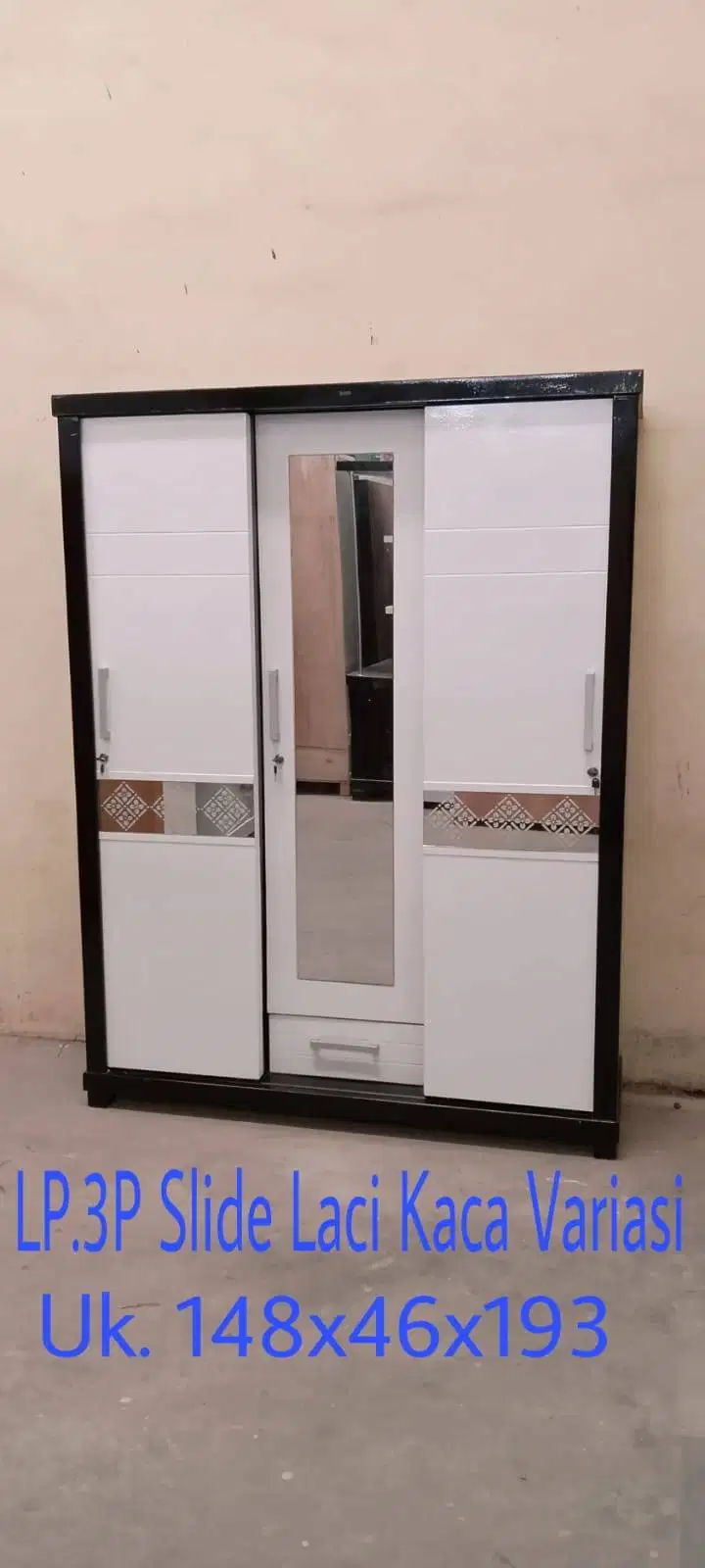 Lemari Pakaian 3pintu Slide