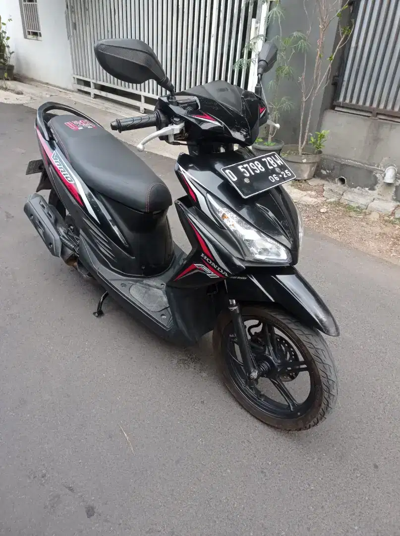 Vario 110 2015. Pajak ON. Standar. Mulus. Original. Ban OK. Bisa TT