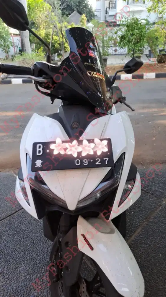 Dijual Motor Aerox ABS Putih 2017 (Nego Boleh)