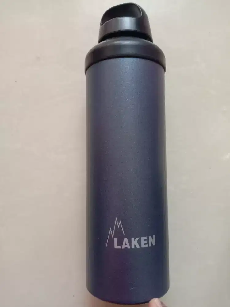 Tempat minum sport laken