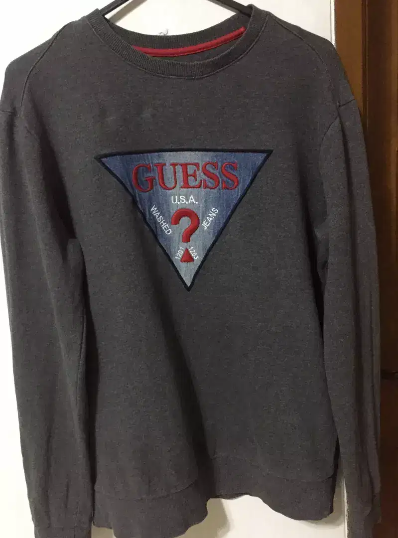 Guess original sweater @250k