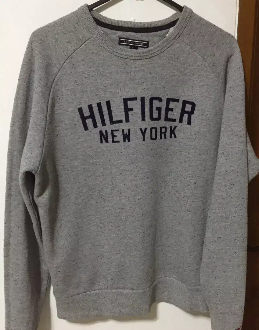 Tommy Hilfiger - Calvin Klein original sweater @ 300 k