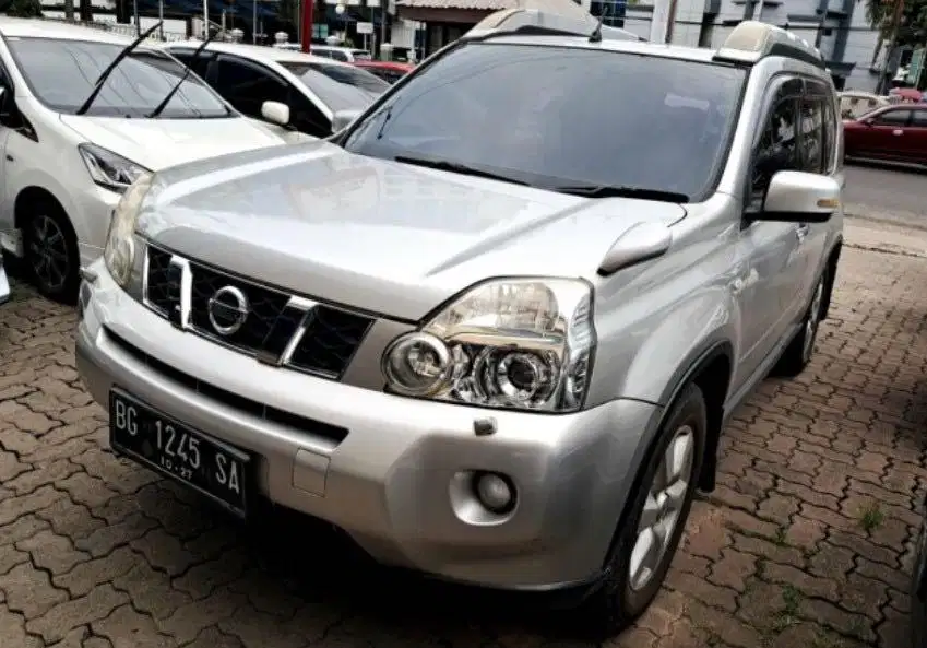 Nissan X-trail 2.5 XT Bensin AT