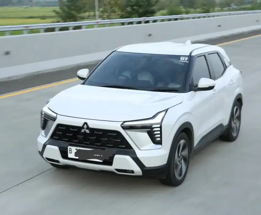 Mitsubishi Xforce Ultimate Putih 2024 Kondisi Super Istimewa km Low