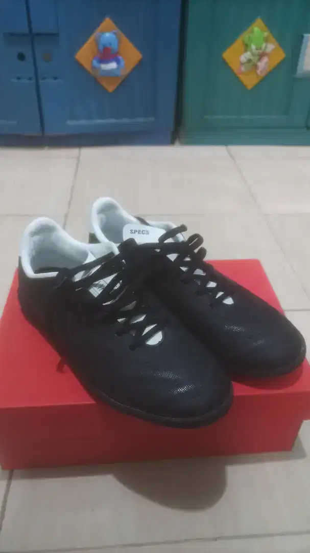 Sepatu Futsal SPECS Gravity II