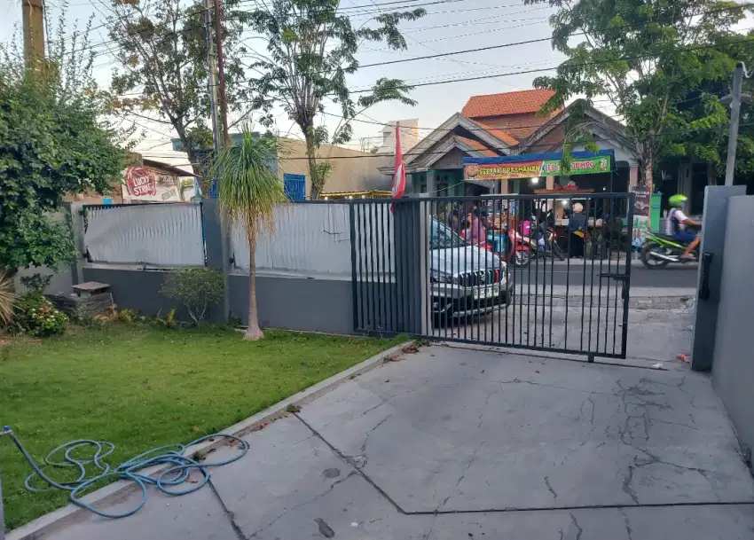 Rumah Luas 1.085 m2, Nol Jl Raya Gadung, Bisa KPR