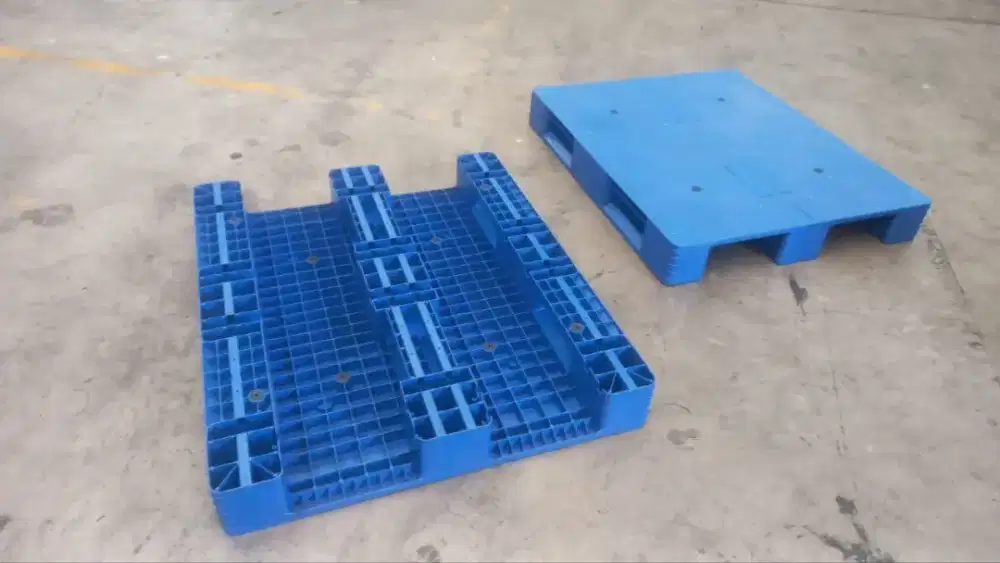 Palet plastik bekas dan pallet plastik baru
