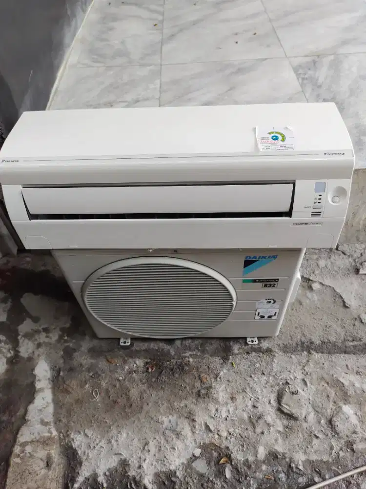 Kami beli AC Daikin bekas anda dgn harga pantas