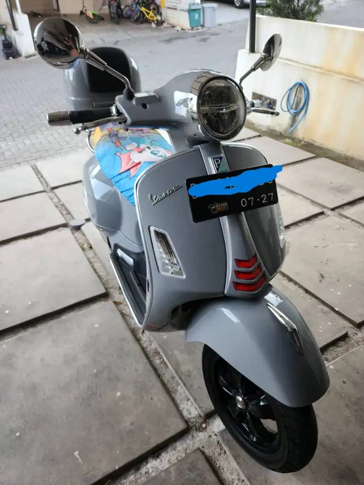 Dijual Vespa GTS Super Sport 2022 Abu Abu